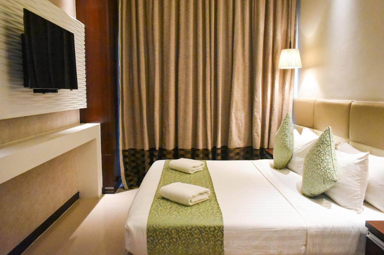 Mg Grand Hotel Olongapo Extérieur photo