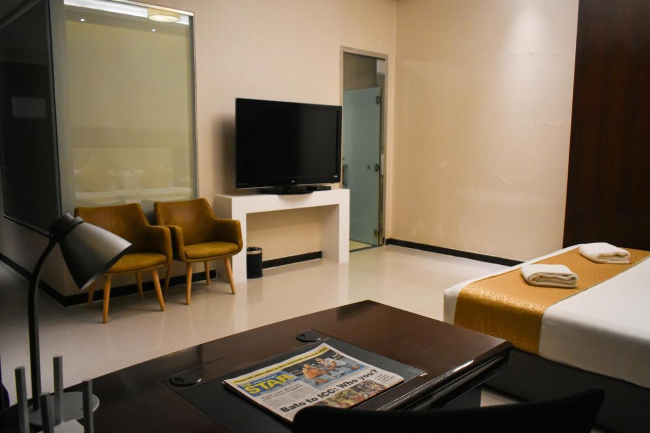 Mg Grand Hotel Olongapo Extérieur photo
